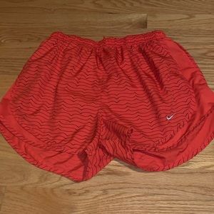 NIKE women tempo 3’ running shorts